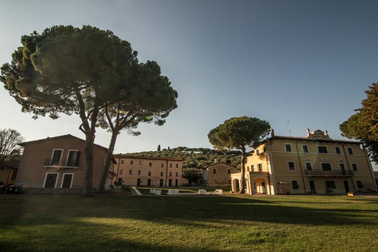 Isola Polvese Resort Castiglione del Lago Bagian luar foto